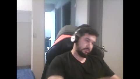 latinBoyHuge online show from 04.01.26