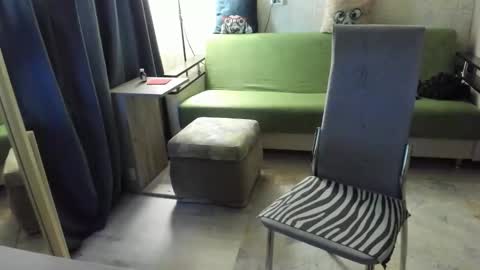 Snapshot of big_mam chatting on 09.29.25 mom online show from 09.29.25