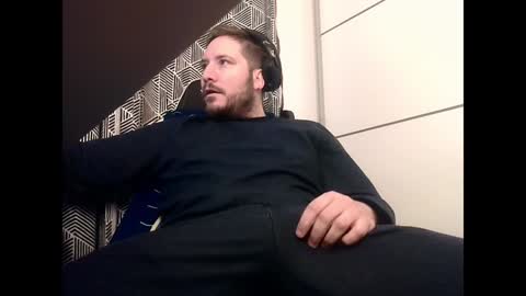 Snapshot of big_sele chatting on 12.07.24 bigbroly88 online show from 12.07.24