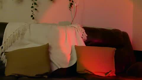 Melenie Mel online show from 12.11.24