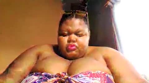 Snapshot of bigblackmamma chatting on 02.20.26 Natasha online show from 02.20.26