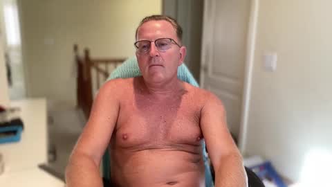 Snapshot of bigblondviking chatting on 10.08.25 bigblondviking online show from 10.08.25