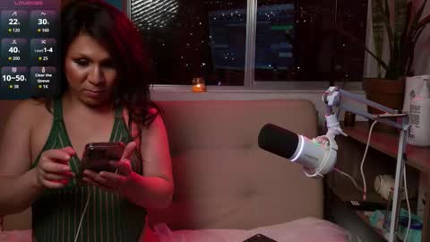 Snapshot of bigboottyxxx chatting on 10.19.25 kyra Moor online show from 10.19.25