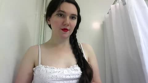 Isabella online show from 11.10.25