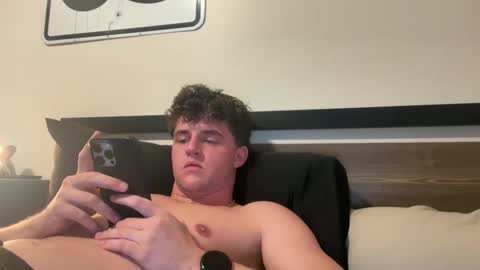 Snapshot of bigbootyburger1 chatting on 02.16.26 bigbootyburger1 online show from 02.16.26