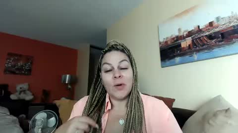 Snapshot of bigbreastsabrina chatting on 12.16.24 BIG BREAST SABRINA online show from 12.16.24