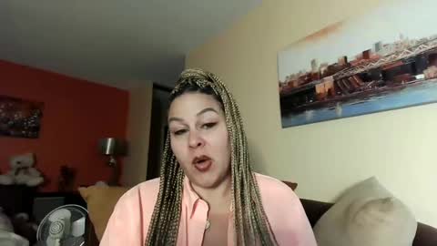 Snapshot of bigbreastsabrina chatting on 12.16.24 BIG BREAST SABRINA online show from 12.16.24