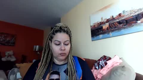 Snapshot of bigbreastsabrina chatting on 12.17.24 BIG BREAST SABRINA online show from 12.17.24