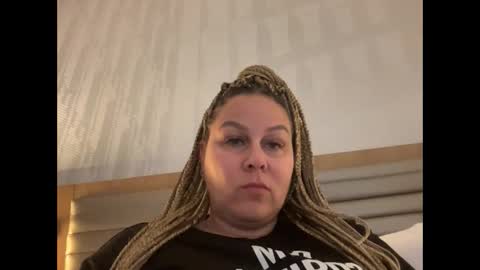 Snapshot of bigbreastsabrina chatting on 12.21.24 BIG BREAST SABRINA online show from 12.21.24