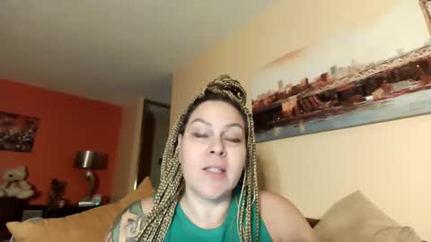 Snapshot of bigbreastsabrina chatting on 01.02.25 BIG BREAST SABRINA online show from 01.02.25