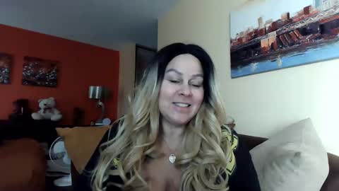 Snapshot of bigbreastsabrina chatting on 01.06.25 BIG BREAST SABRINA online show from 01.06.25