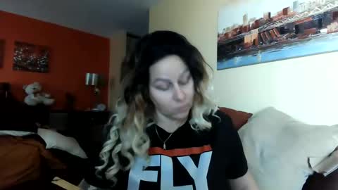 Snapshot of bigbreastsabrina chatting on 01.29.25 BIG BREAST SABRINA online show from 01.29.25