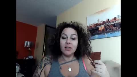 Snapshot of bigbreastsabrina chatting on 02.17.25 BIG BREAST SABRINA online show from 02.17.25