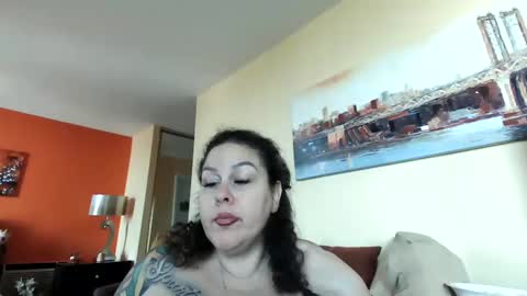 Snapshot of bigbreastsabrina chatting on 09.09.25 BIG BREAST SABRINA online show from 09.09.25