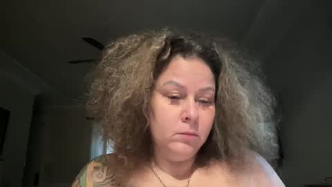 Snapshot of bigbreastsabrina chatting on 09.18.25 BIG BREAST SABRINA online show from 09.18.25