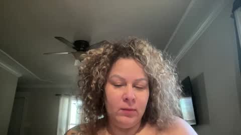 Snapshot of bigbreastsabrina chatting on 09.28.25 BIG BREAST SABRINA online show from 09.28.25