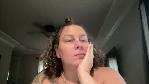 Snapshot of bigbreastsabrina chatting on 10.21.25 BIG BREAST SABRINA online show from 10.21.25