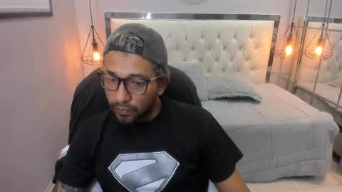 Snapshot of bigcock_hair chatting on 11.20.25 bigcock_hair online show from 11.20.25