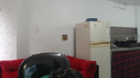 Snapshot of bigcock_hair chatting on 11.28.25 bigcock_hair online show from 11.28.25