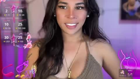 Snapshot of bigcockamanda23 chatting on 01.11.25 queen amanda online show from 01.11.25