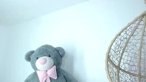     ..     online show from 10.06.25