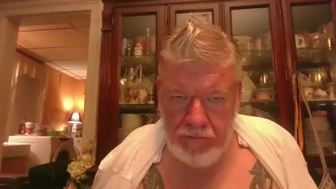Snapshot of bigdaddybear1244 chatting on 06.11.26 BigDaddyBear online show from 06.11.26