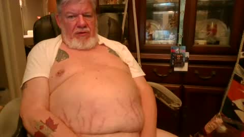 Snapshot of bigdaddybear1244 chatting on 06.16.26 BigDaddyBear online show from 06.16.26