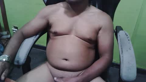 Snapshot of bigdickguyaux chatting on 12.14.25 bigdickguyaux online show from 12.14.25