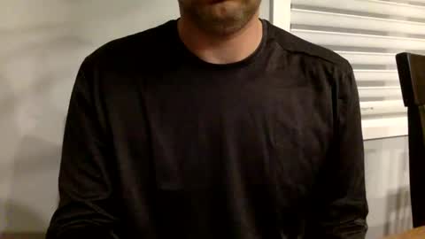 Snapshot of bigdickshowoff9877 chatting on 10.31.25 Bigdickshowoff9877 online show from 10.31.25