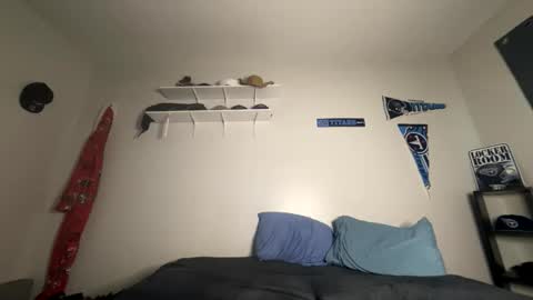 Snapshot of bigdinca chatting on 10.17.25 bigdinca online show from 10.17.25