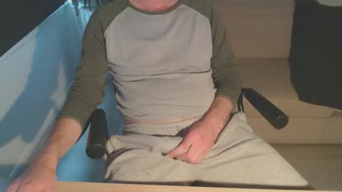 Snapshot of bigdutchenergy chatting on 11.18.25 BigDutchEnergy online show from 11.18.25