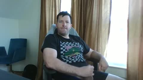 BiggestBallsOnChatr online show from 12.16.25