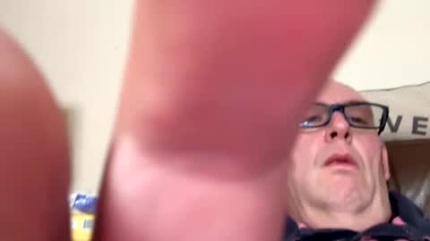 Snapshot of biggloves4bighands chatting on 11.06.25 biggloves4bighands online show from 11.06.25