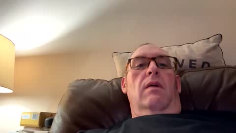 Snapshot of biggloves4bighands chatting on 11.14.25 biggloves4bighands online show from 11.14.25