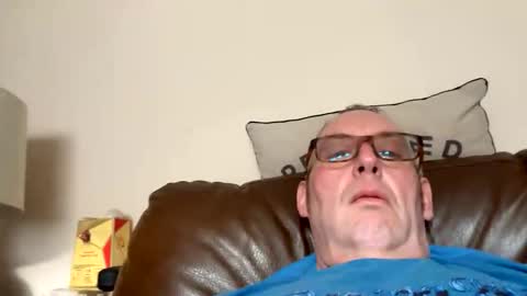 Snapshot of biggloves4bighands chatting on 11.20.25 biggloves4bighands online show from 11.20.25