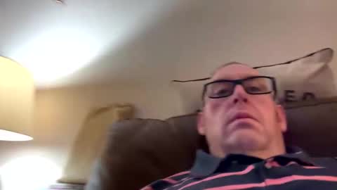 Snapshot of biggloves4bighands chatting on 12.14.25 biggloves4bighands online show from 12.14.25