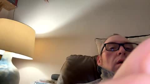 Snapshot of biggloves4bighands chatting on 12.16.25 biggloves4bighands online show from 12.16.25