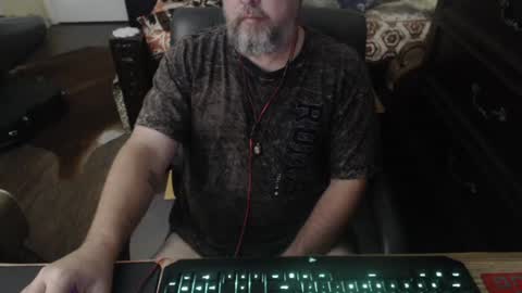 bighugmugg online show from 10.12.25