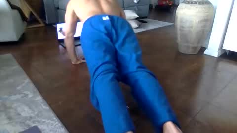 Snapshot of bigjoed233 chatting on 01.18.26 bigjoed233 online show from 01.18.26