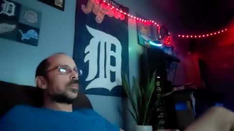 Snapshot of bigkandykane6969 chatting on 10.27.25 bigkandykane6969 online show from 10.27.25