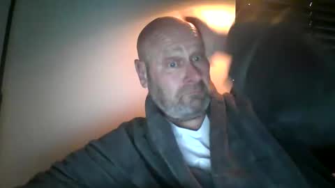 Snapshot of bigmike3339 chatting on 12.28.24 bigmike3339 online show from 12.28.24