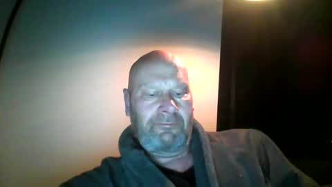Snapshot of bigmike3339 chatting on 02.10.25 bigmike3339 online show from 02.10.25