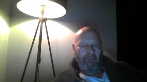 Snapshot of bigmike3339 chatting on 02.27.25 bigmike3339 online show from 02.27.25