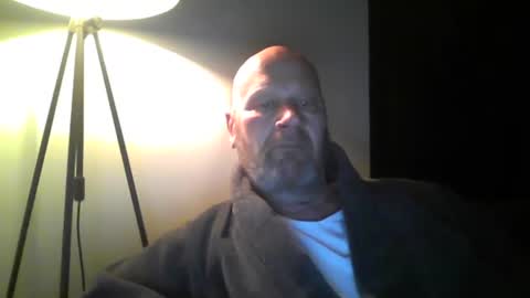 Snapshot of bigmike3339 chatting on 03.10.25 bigmike3339 online show from 03.10.25