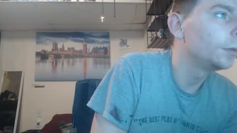Snapshot of bigmike5702 chatting on 05.12.26 casper617 online show from 05.12.26