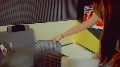 kiaaannaaaa online show from 12.18.24