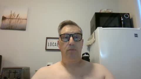 Snapshot of bignhard69_ chatting on 12.17.24 Bignhard696 online show from 12.17.24