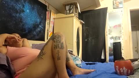 the Mini mami online show from 02.28.25