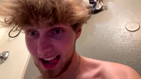 Snapshot of bigskinnyboyshh chatting on 09.27.25 bigskinnyboyshh online show from 09.27.25