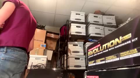 Snapshot of bigskinnyboyshh chatting on 10.08.25 bigskinnyboyshh online show from 10.08.25